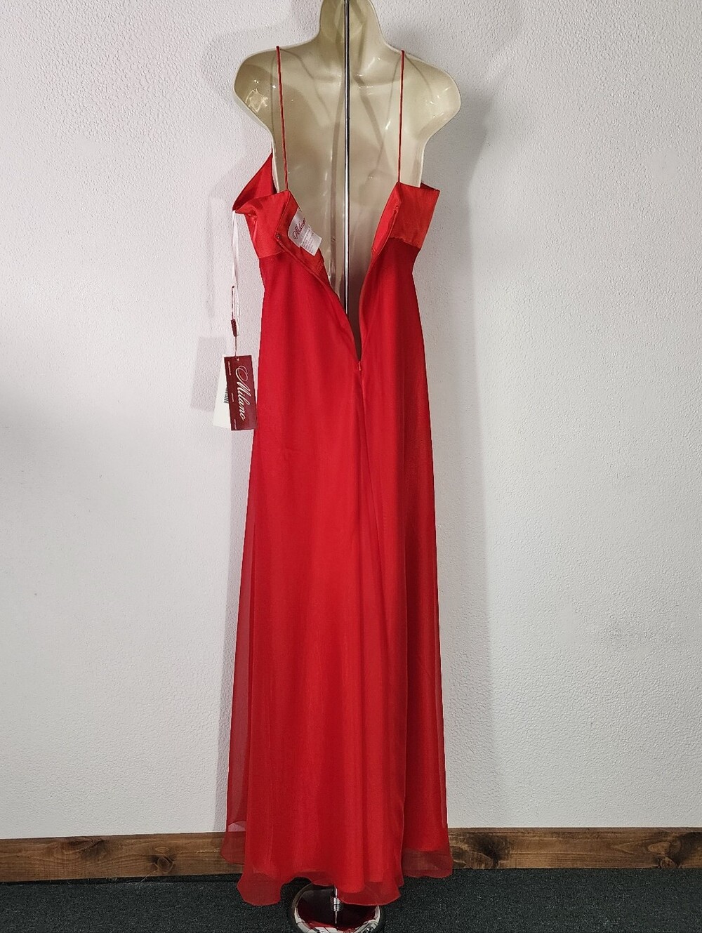 Milano Dress Spaghetti-Strap Rose Detail Full Length Formal Evening Red Size XL - Picture 11 of 17